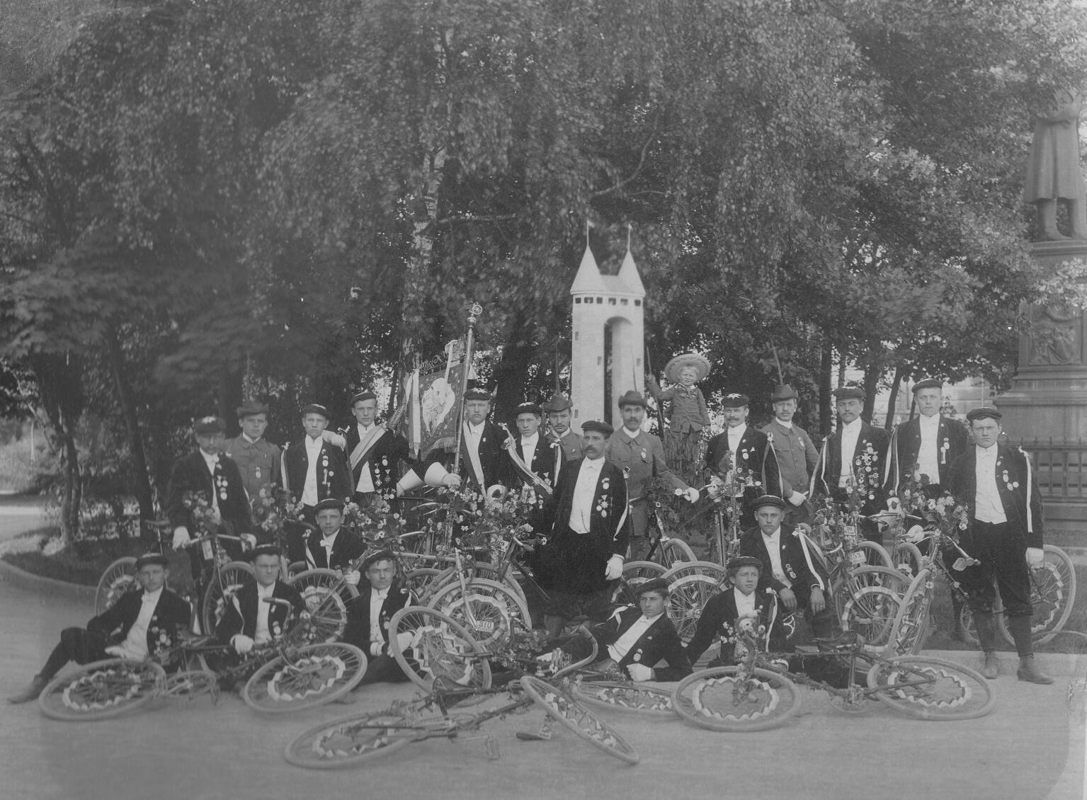 1pfullingen_radfahrerclub1907_StAPf_S10_43